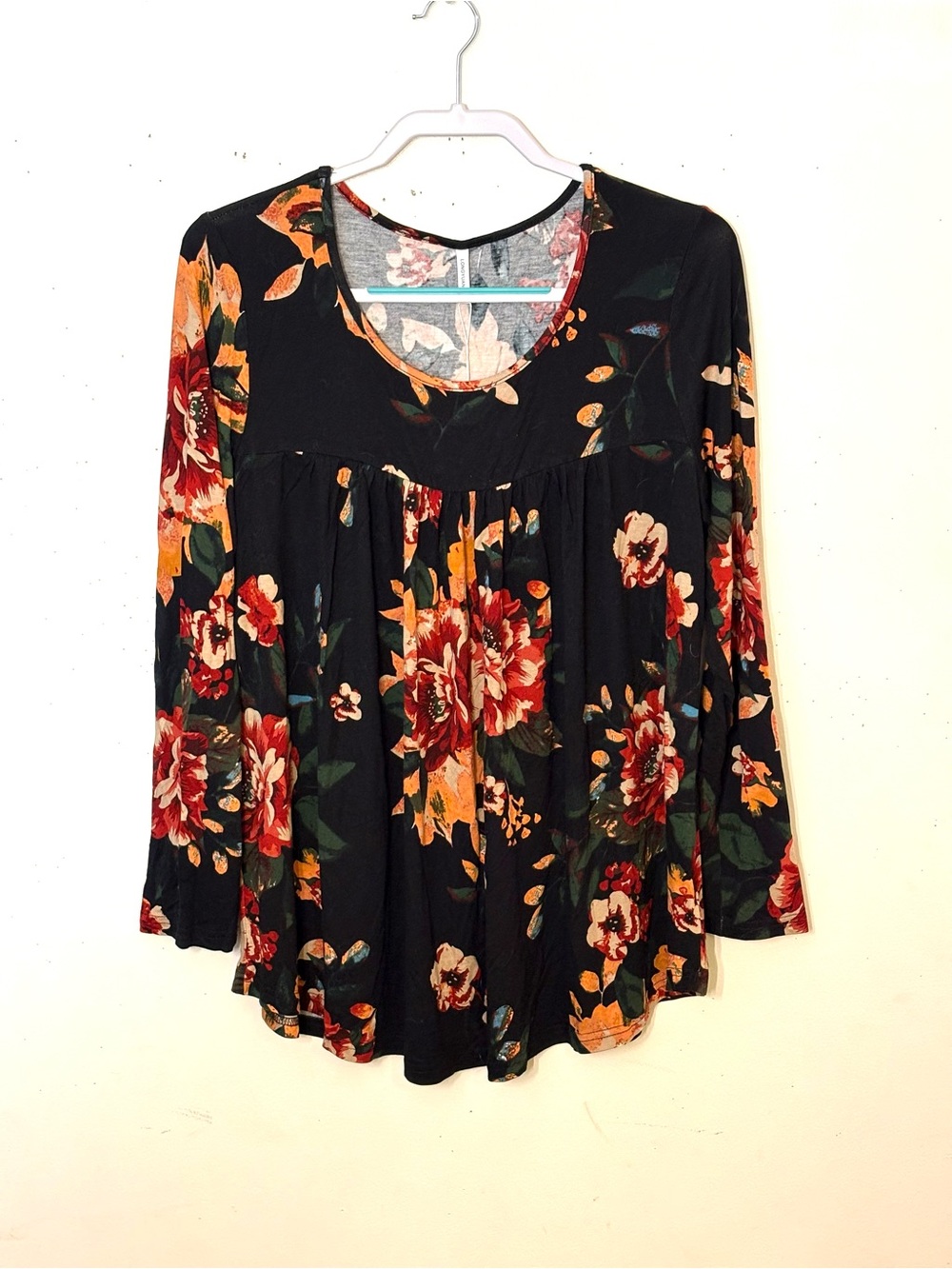 Longyuan Black Floral Long-Sleeve Women's Top - Red & Orange Bloom. Size XL. NWT